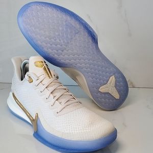 nike mamba focus golden phantom